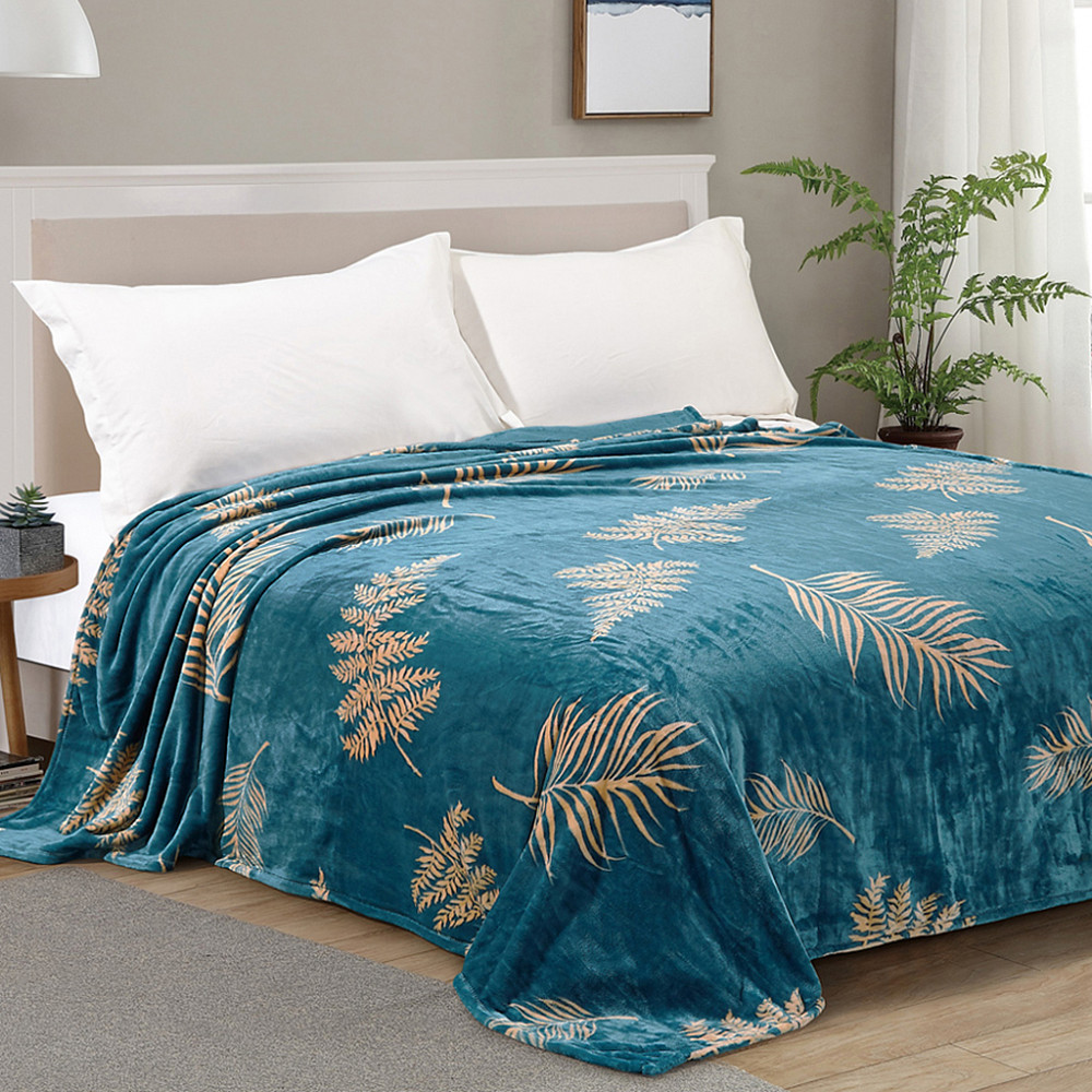 Плед/покрывало 180х200см "Лесные травы", велсофт "California" набивной, полиэстер 100%, плотность 270г/м2, упаковка: 18х33см пояс бумажный, "Домашняя мода" (Россия)