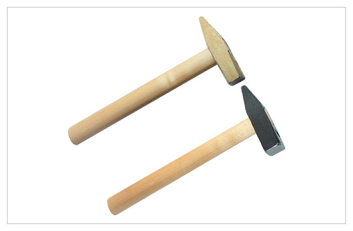 Молоток 800 гр. квадратный боёк, деревянная ручка